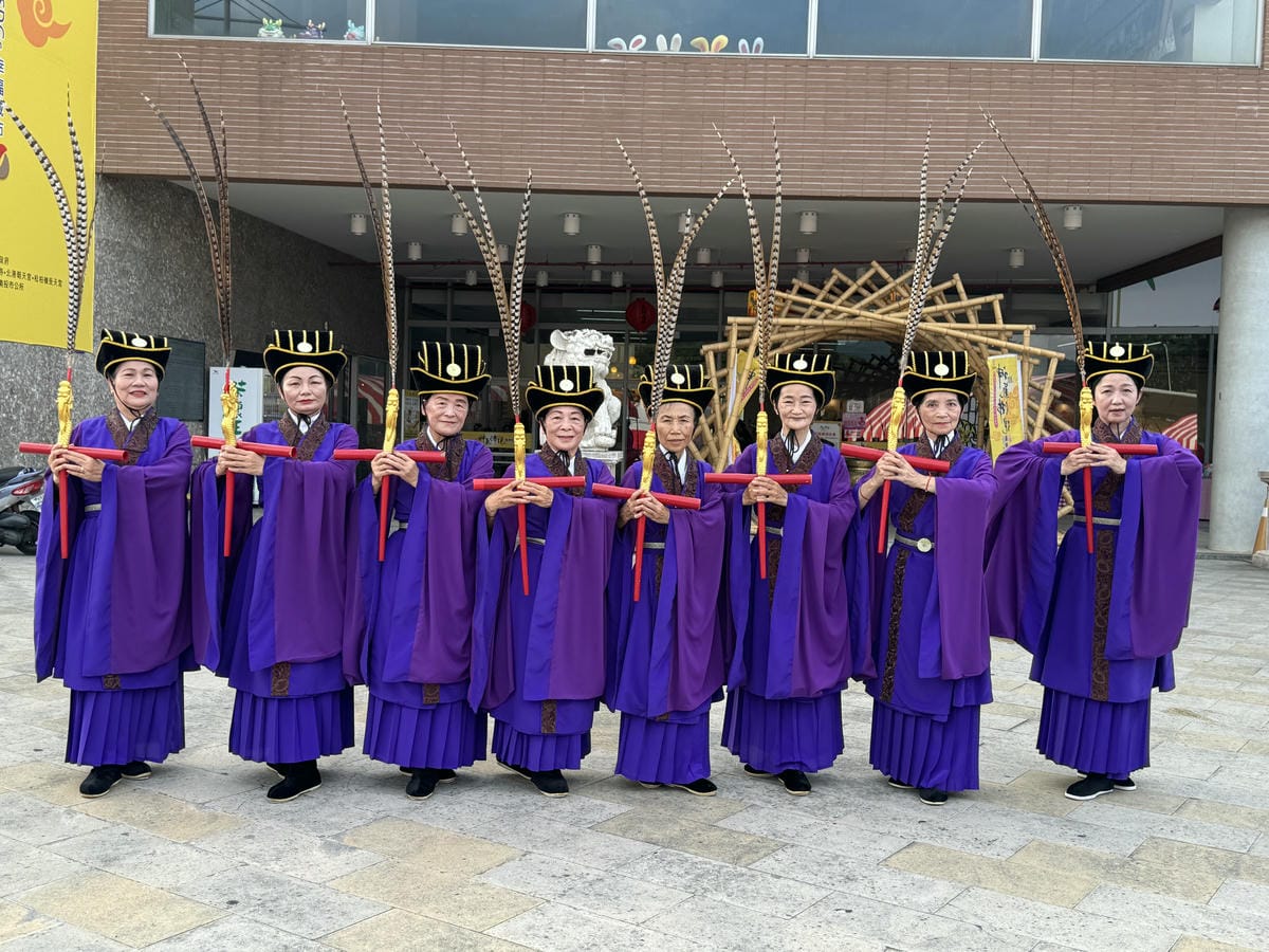逗舞兒舞蹈團